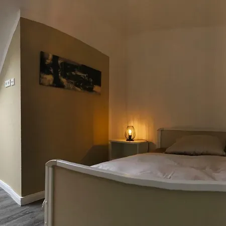 Apartament 1912 *