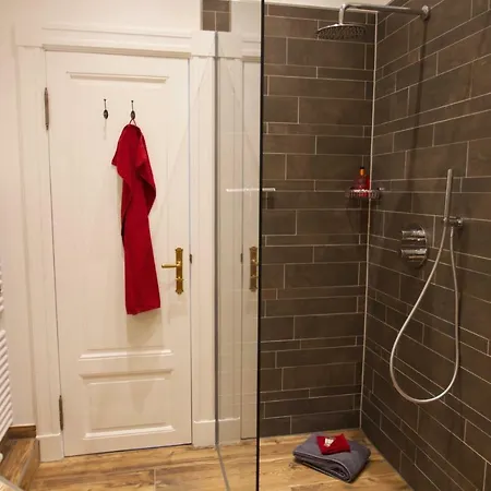 Apartament 1912 *